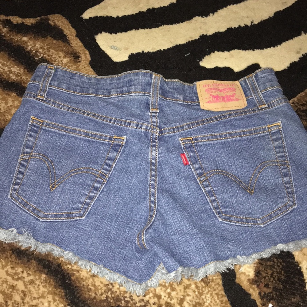 levi shorts - Picture 2 of 2